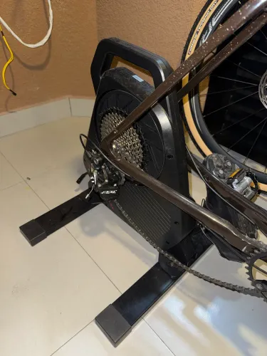 Bicicleta Soul Spry Apex 1x11 + Rolo Interativo ThinkRider X2 Max