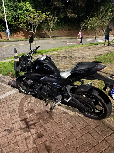 Vendo moto mt03