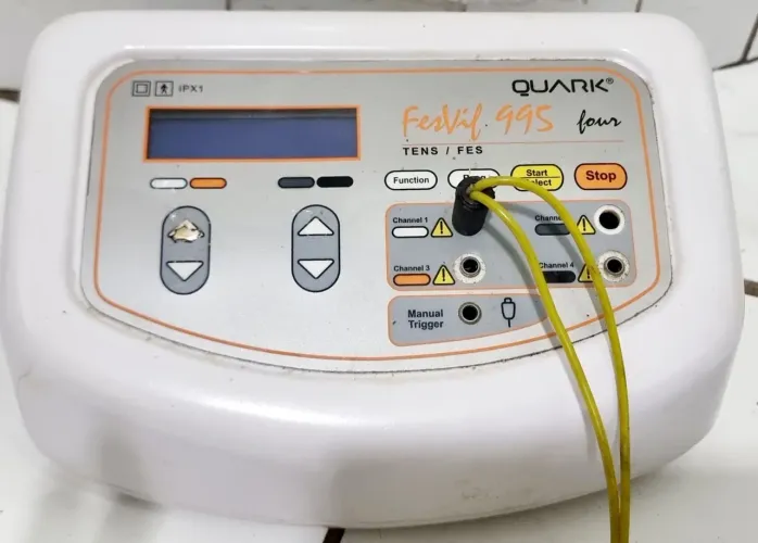 Quark FesVil 995 Four ? TENS/FES Profissional 