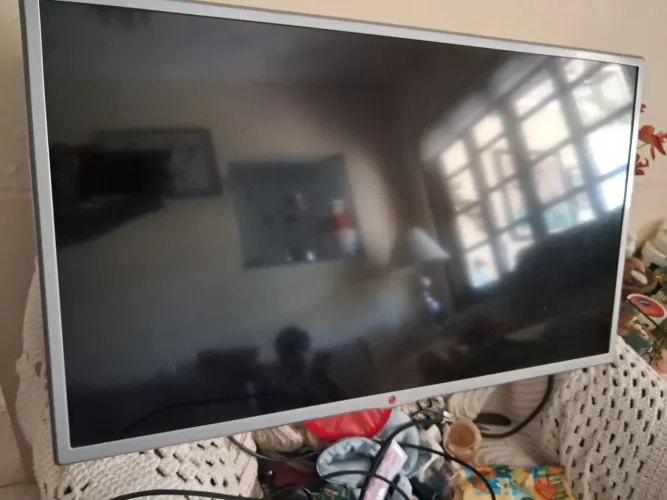 TV LG LED 32? 32LB560B - HDMI + USB - Ótimo estado