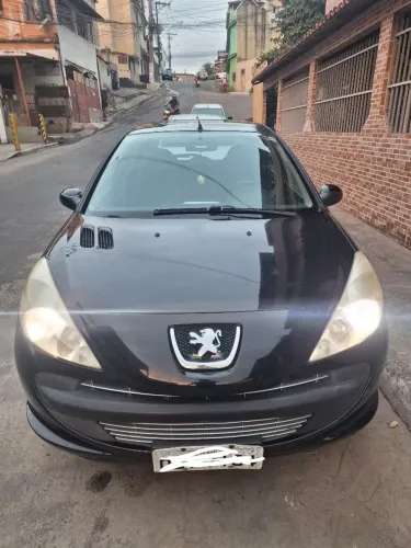 Peugeot 207 XR 1.4 Flex 8V 5P 2011