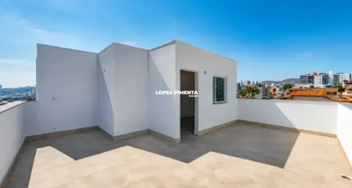 Cobertura 02 quartos, 02 vagas e elevador a venda no Betânia