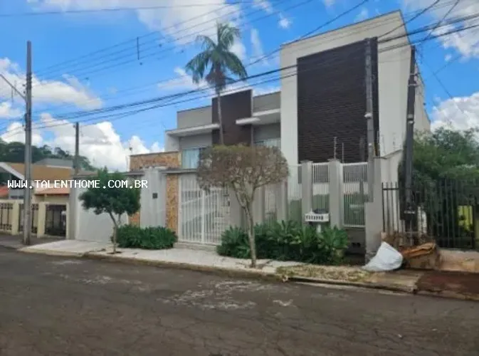 Casa para Venda em Rolândia, Jardim Caviúna, 4 dormitórios, 3 suítes, 6 banheiros, 5 vagas
