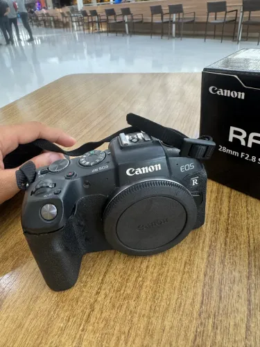 Câmera  canon RP