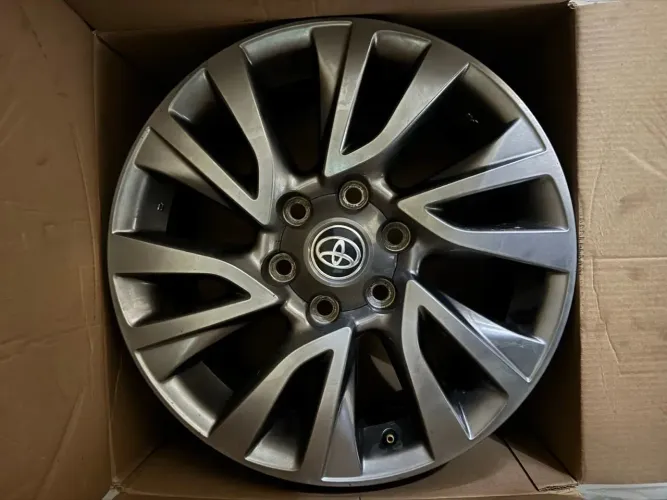 RODAS ARO 18 TOYOTA HILUX ORIGINAIS