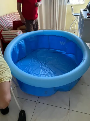 Vende se uma piscina inflável 1000 L