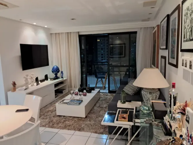 Excelente apto com 112.2 útil, climatizado, 3 qts 2 sts, 2 vgs, piscina,2 elevadores.