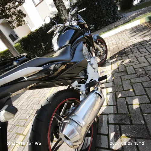 CB300r impecável