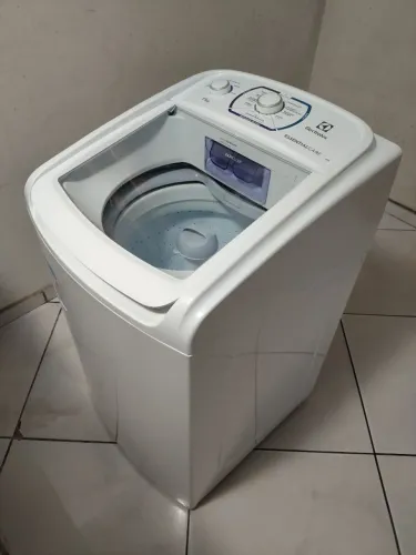 Maquina de lavar electrolux 11kg impecável novinha com filtro pega fiapo 