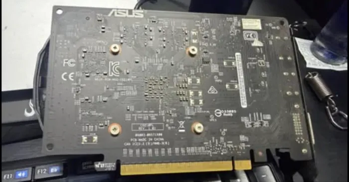 GeForce GTX 1050 Ti 4GB R$400
