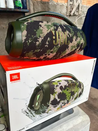 Bombox 3