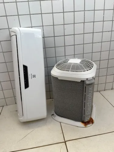 AR CONDICIONADO 9.000BTUS ELECTROLUX