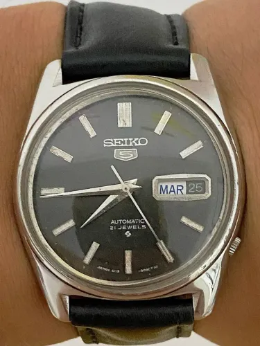 Relógio Seiko 5 automático.