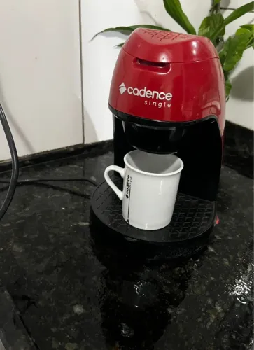 Cafeteira Cadence 