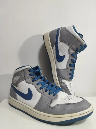 Tênis AIR JORDAN 1 MID Masculino