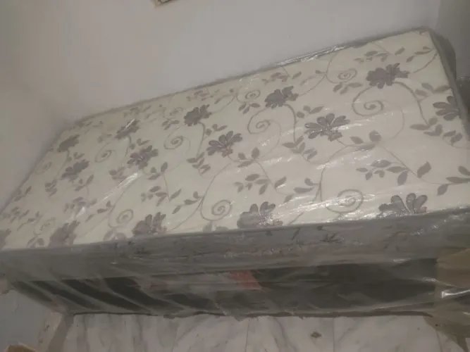 cama solteiro box nova nunca foi usada