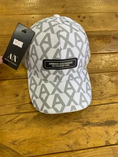 BONÉ ARMANI EXCHANCE