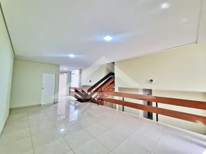 Sobrado residencial / comercial para venda e locação no Bairro Alto da Boa Vista próximo à