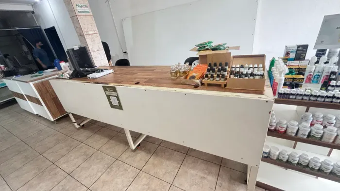 Mesa de ATENDIMENTO ou SEPARAÇÃO DE PRODUTOS 