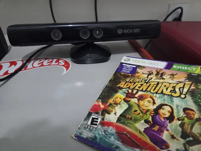 Kinect Xbox 360 + jogo kinect adventures