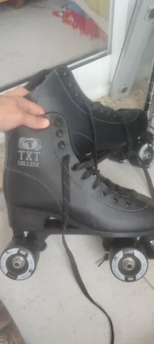 Patins preto txt college 41/42