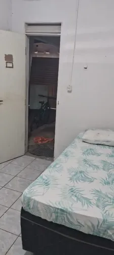 Quarto individual no Centro de João Pessoa