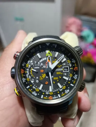 Citizen Alticrhon Titanium