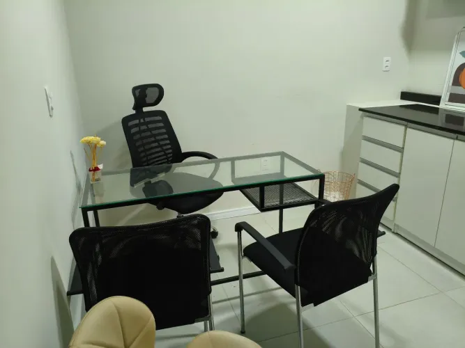 Alugo consultório 