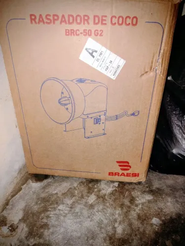 Ralador de coco eletrico