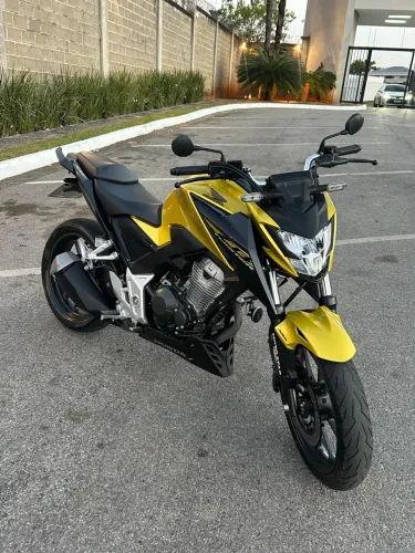 Honda CB 300f Twister Flex 2024
