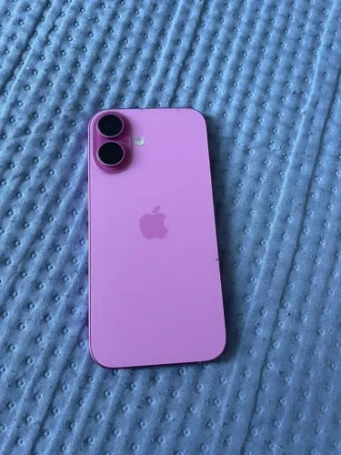 iPhone 16