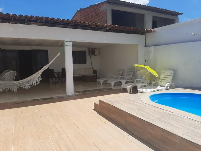 Aluga se casa  por temporada  ou anual com piscina marechal Deodoro 