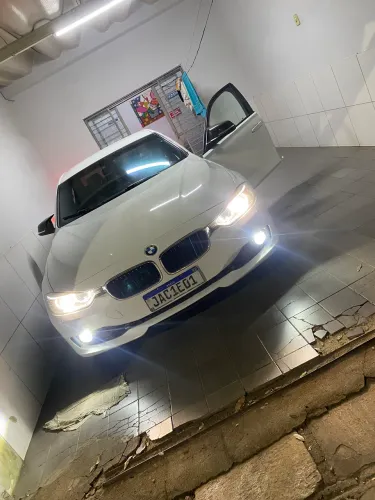 BMW 320I A Modern/sport TB 2.0/a.flex 16V 4P 2013