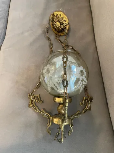 Lustre Pendente Antigo - Metal Trabalhado + Globo de Vidro
