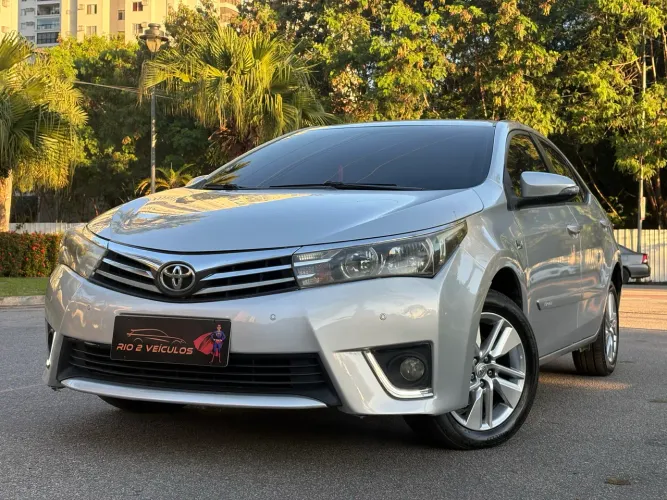 Toyota Corolla GLI 1.8 Flex 16V Aut. 2015