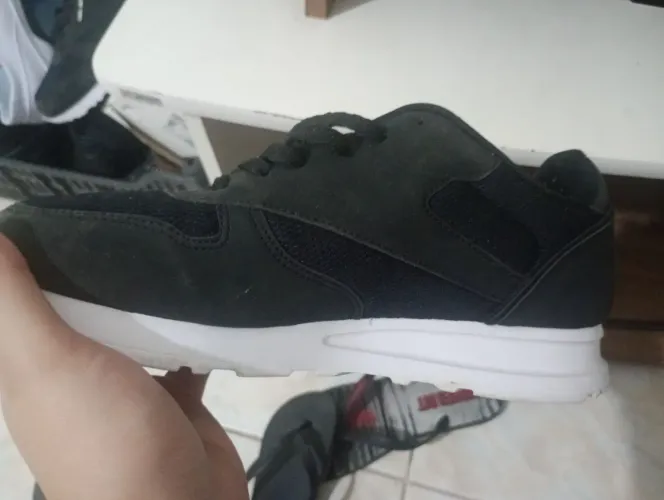 Tênis na Olympikus tamanho 41 preto