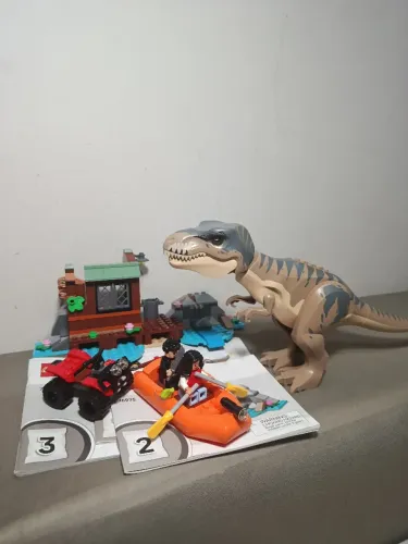 Lego Jurassic world 76975