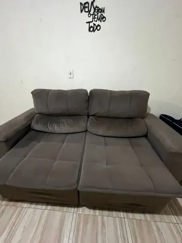SOFA POUCO USO RETRÁTIL 