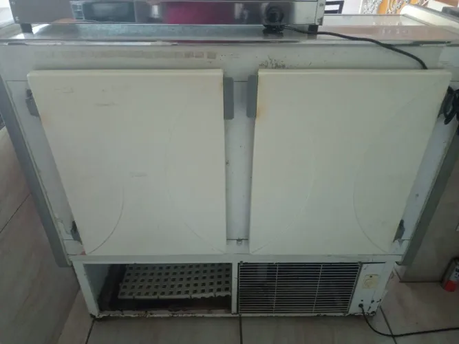 Geladeira espositora