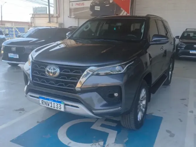 Toyota Hilux SW4 SRX 4X4 2.8 TDI 16V Dies. Aut. 2021