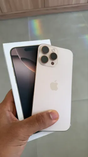 iPhone 16 Pro max - Desert