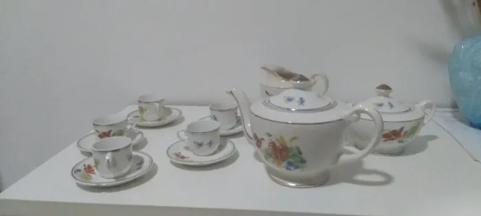 Jogo de chá inglês porcelana ZAPPI anos 60