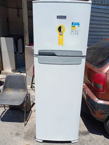 Geladeira semi nova
