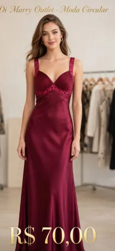 Vestido Vermelho Bordô Acetinado com Pedrarias Alça Larga e Zíper Lateral