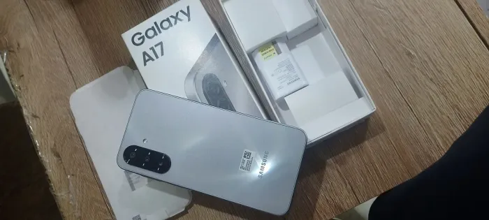 Samsung A17 novo 128g zero na caixa sem detalhes