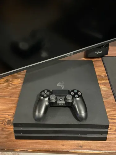 PS4 PRO - 1TB com SSD - 4k