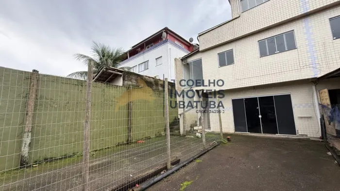 Loja comercial disponível para venda no bairro Itaguá, em Ubatuba, SP