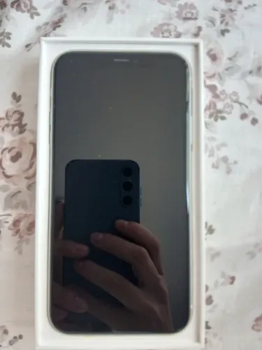 Vendo carcaça Iphone XR - apenas para reaproveitamento de peças