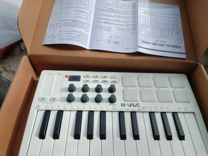 TECLADO MIDI SMK - 25