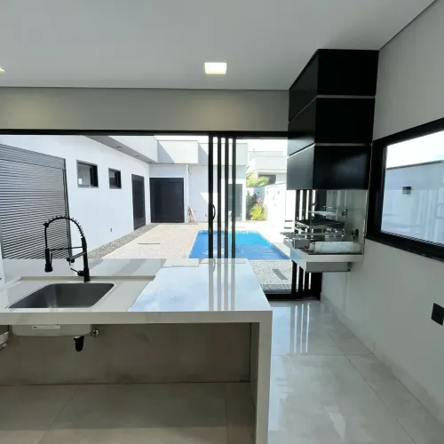 Casa à venda condomínio, 3 suítes, 186m² - Village Dahma.